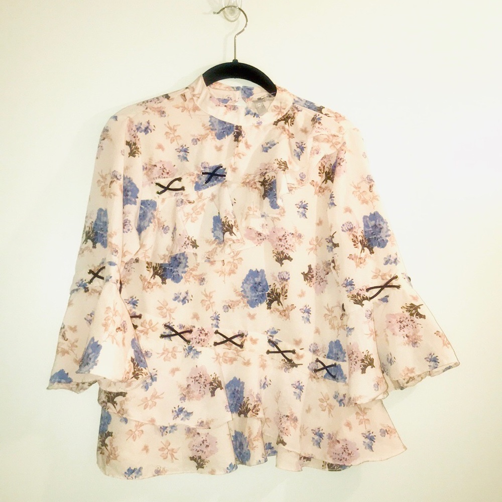|ASOS| Ruffle Floral Blouse with Lacing Sz 4